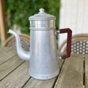 Lucie, la grande cafetière en aluminium