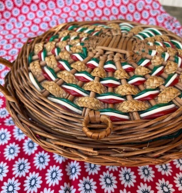 Gino, le panier en rotin et scoubidou – Image 4