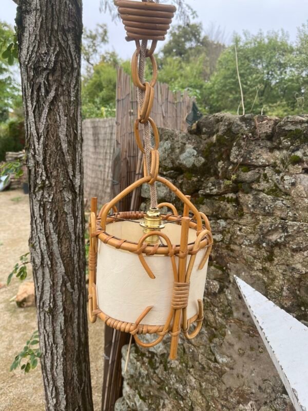 Marinette, la suspension 60ies en rotin et papier – Image 2