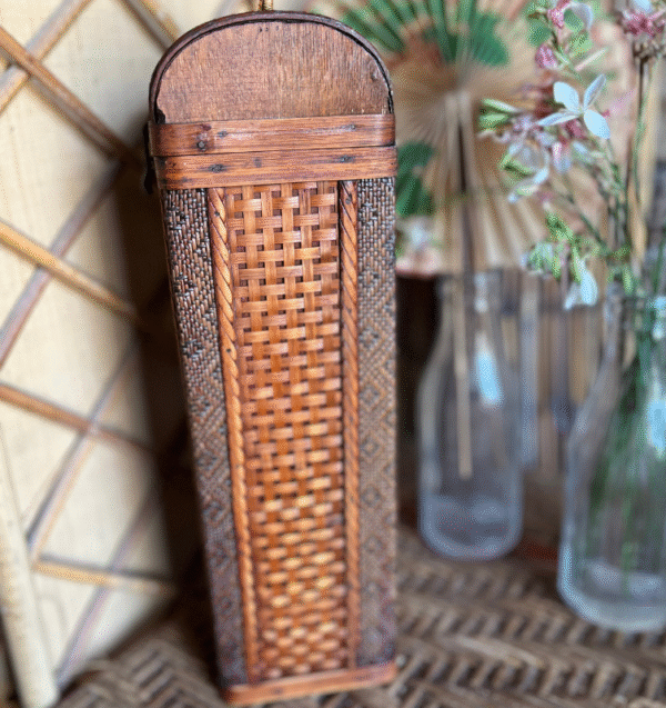 Léon, le panier de pique nique ancien pour bouteille – Image 2