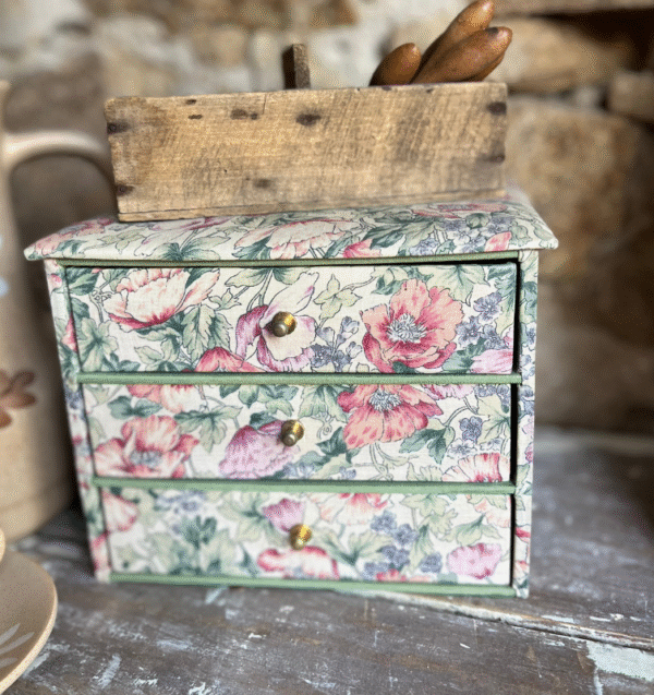 Aglaé, la boite en tissu fleuri – Image 3