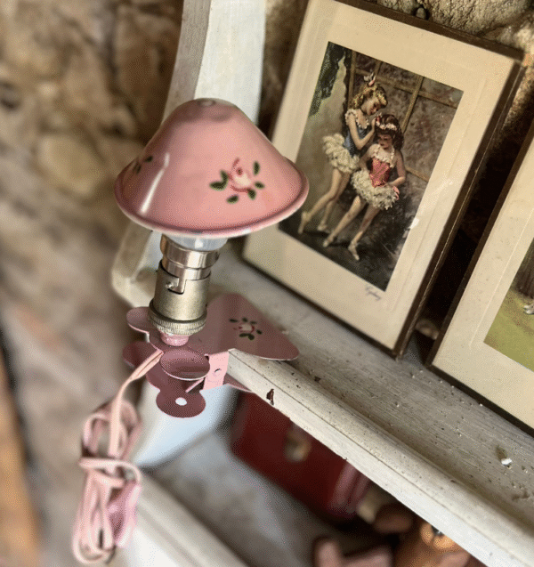 Claire, la petite lampe pince champignon – Image 2