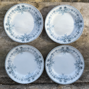 Raymonde, l'assiette plate Terre de fer Hélène (x4)