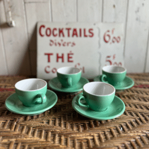 Georges, le petit service Apilco de tasses à expresso