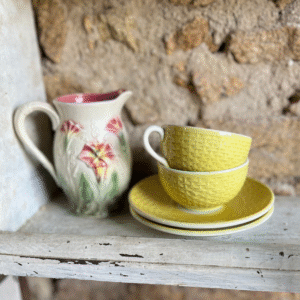 Petit service café avec son crémier en barbotine