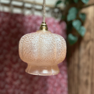 Suspension en opaline rose