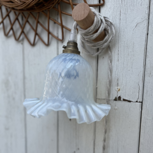 Petite lampe à suspendre