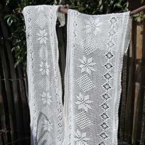 Paire de rideaux vintage au crochet