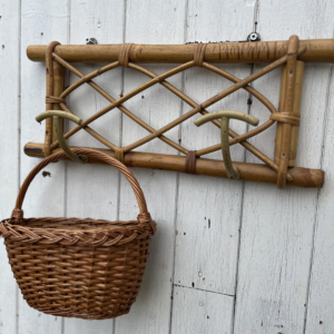 Petite patère en rotin