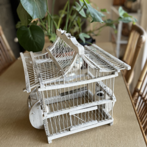 Petite cage ancienne