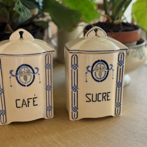 Paire de pots en céramique