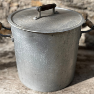 Grande marmite vintage en aluminium