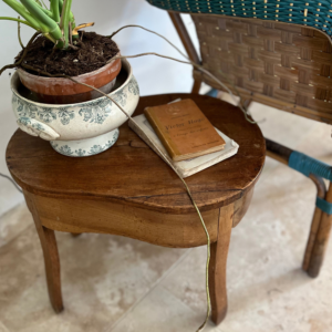 Petite table en chêne